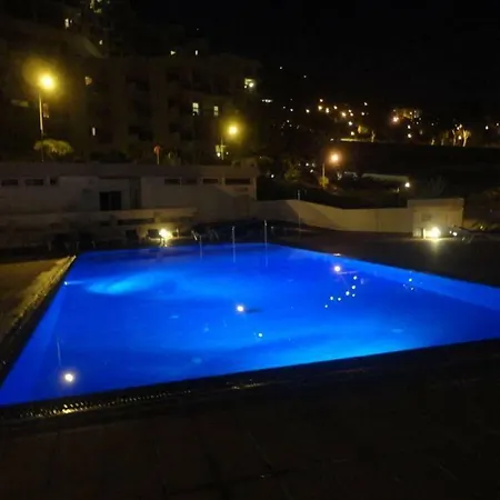 Com Piscina *