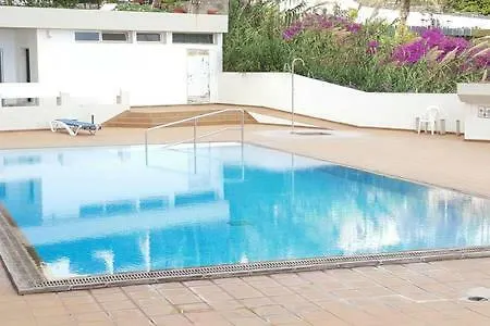 Com Piscina * פונשל
