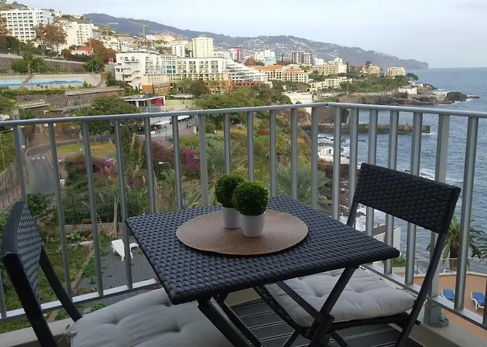Com Vista Mar Funchal