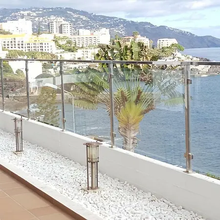 Com Vista Mar * Funchal (Madeira)